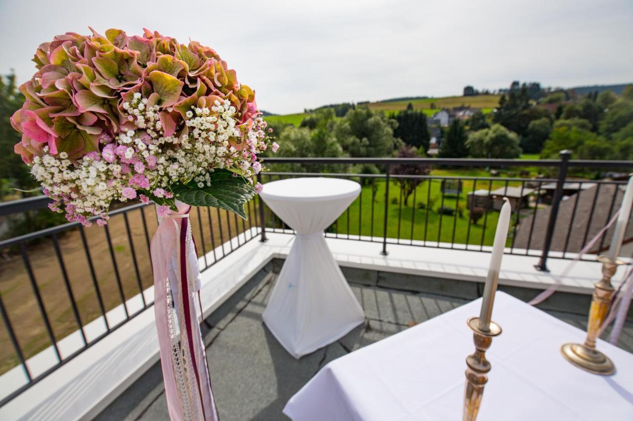 Lahntalhotel Feudingen Бад-Ласфе Экстерьер фото